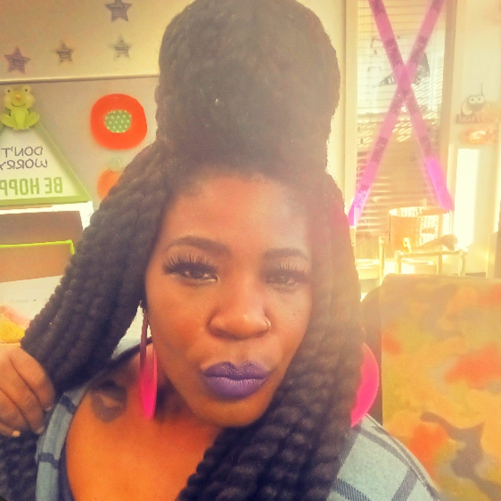 Meet your Posher, Mia